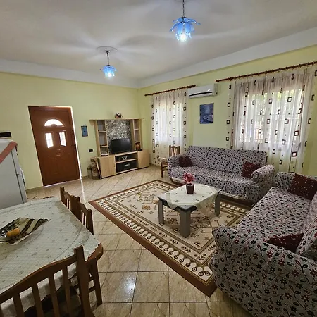 Mesaiz 2 Apartment